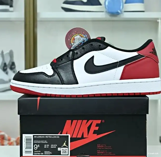 1 OG Jordan Air Jordan "Black Toe"' Low 0414